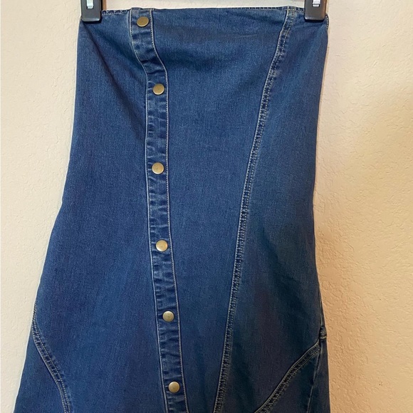 Urban Outfitters Denim Dress - Picture 2 of 4
